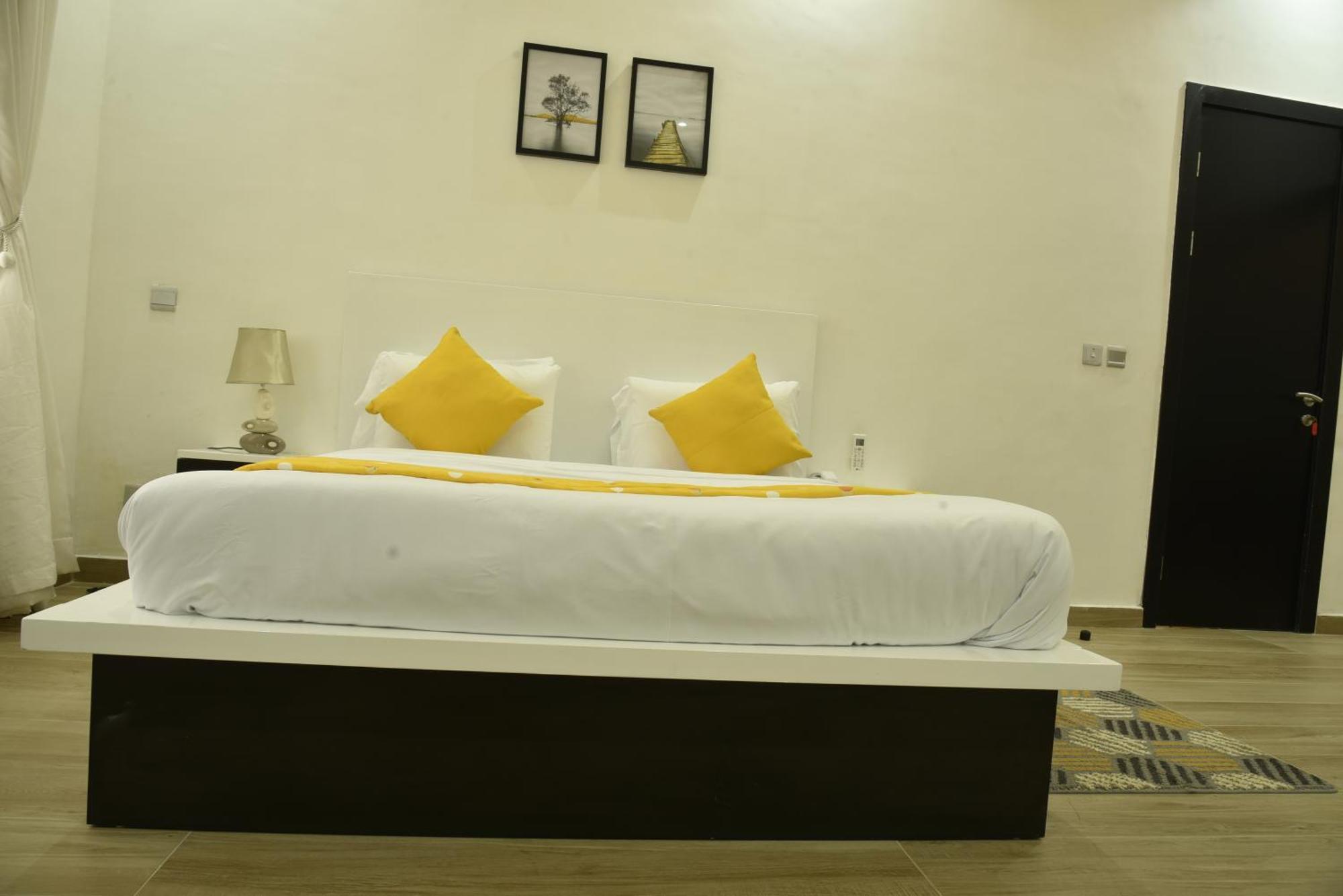 לגוס Abode Apartments מראה חיצוני תמונה
